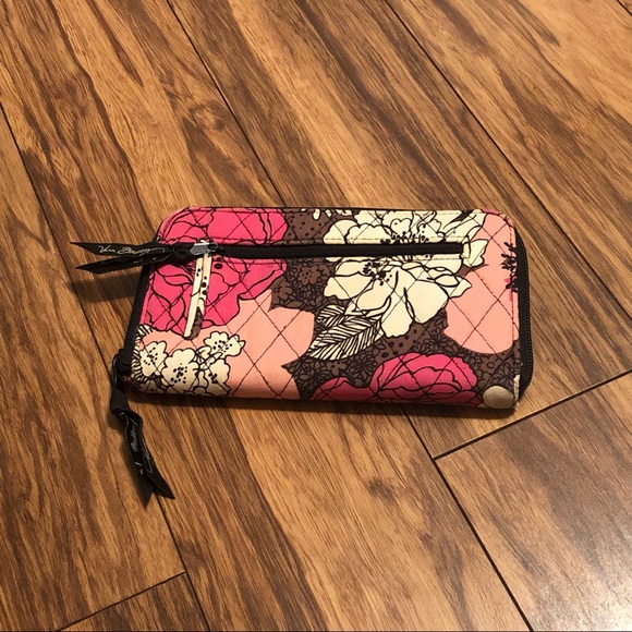 Vera Bradley Zipper Wallet Wristlet - Picture 2 of 8